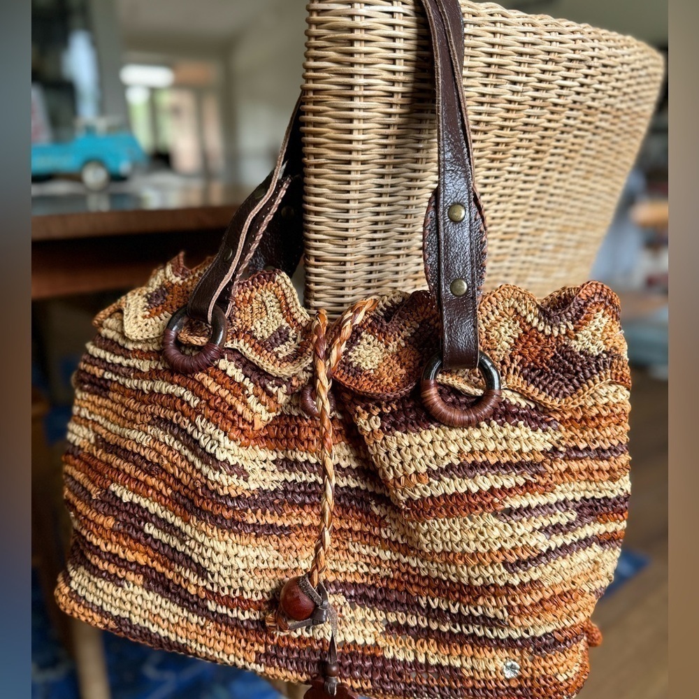 Flora Bella Anthropologie Raffia Leather Strap Shoulder Bag Detailed Pom Poms - Picture 8 of 12